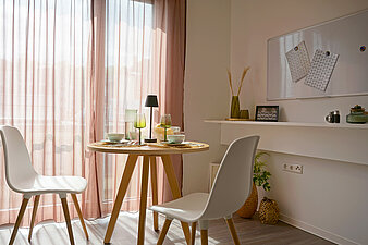 Hochwertige Möblierung